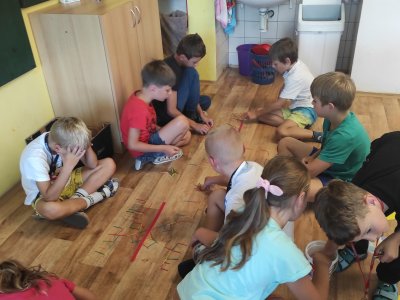 Při matematice  tvoříme souměrnost