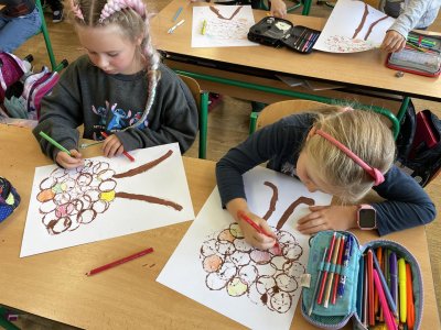 16. + 21. 10. 25 STROMY a skřítci z listů