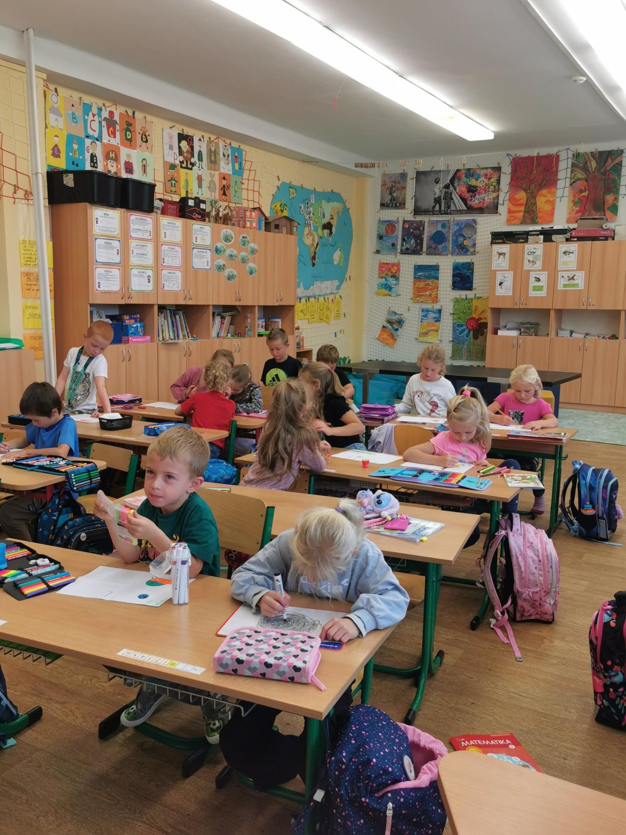 Prvňáčci z 1.A  a jejich 1.měsíc ve škole