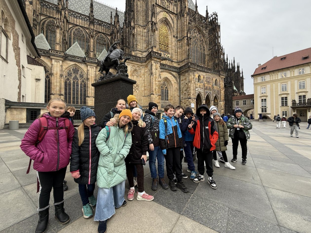 Ve čtvrtek 20. listopadu se žáci 5. B vydali na exkurzi do Prahy.
