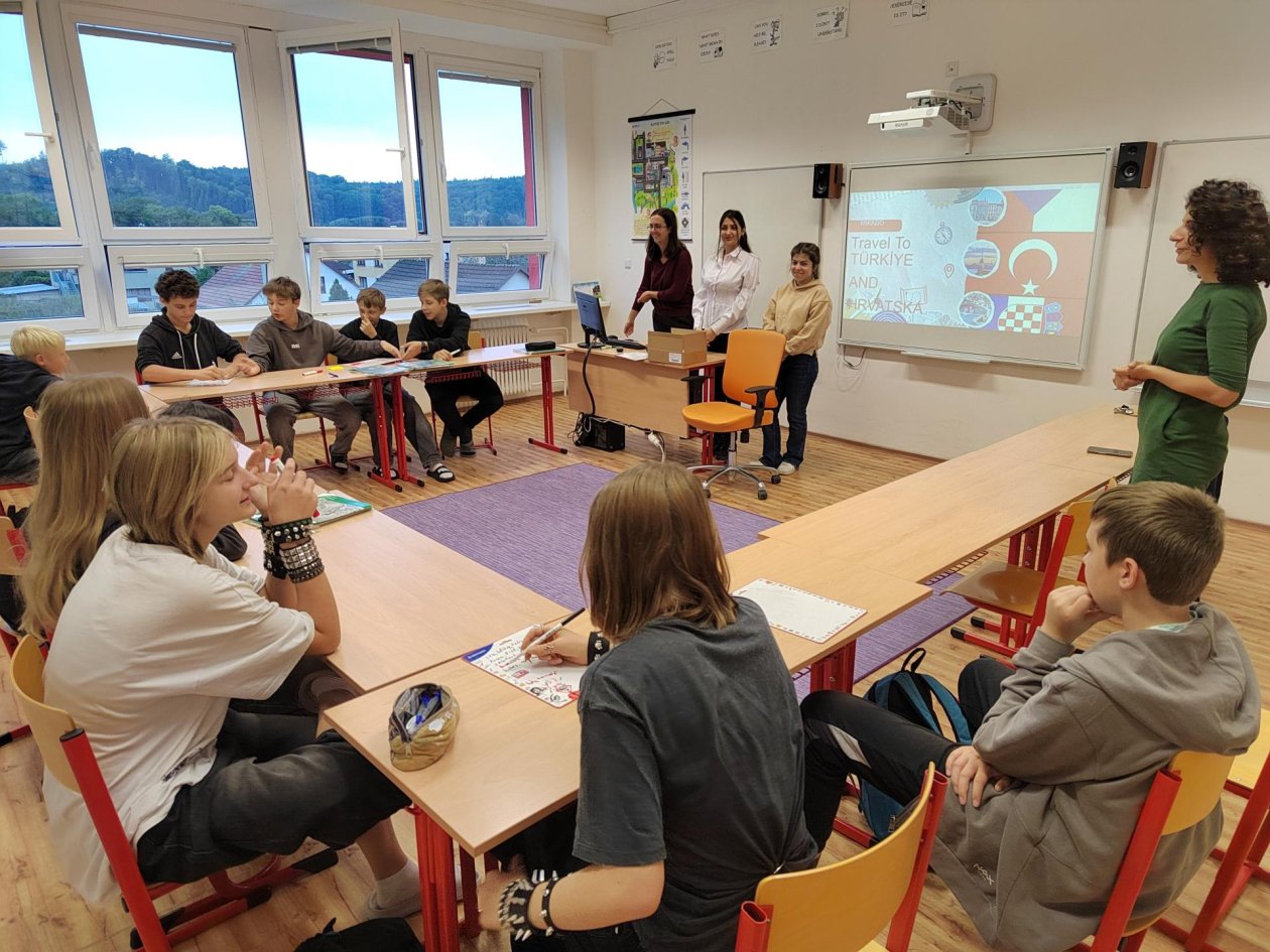 Mezinárodní dobrovolnice ve výuce angličtiny