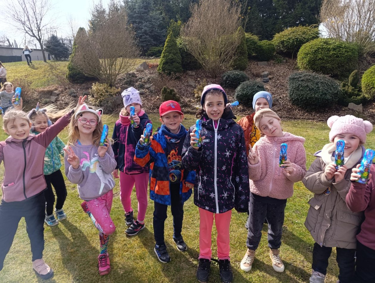 Velikonoční šipkovaná s koledou