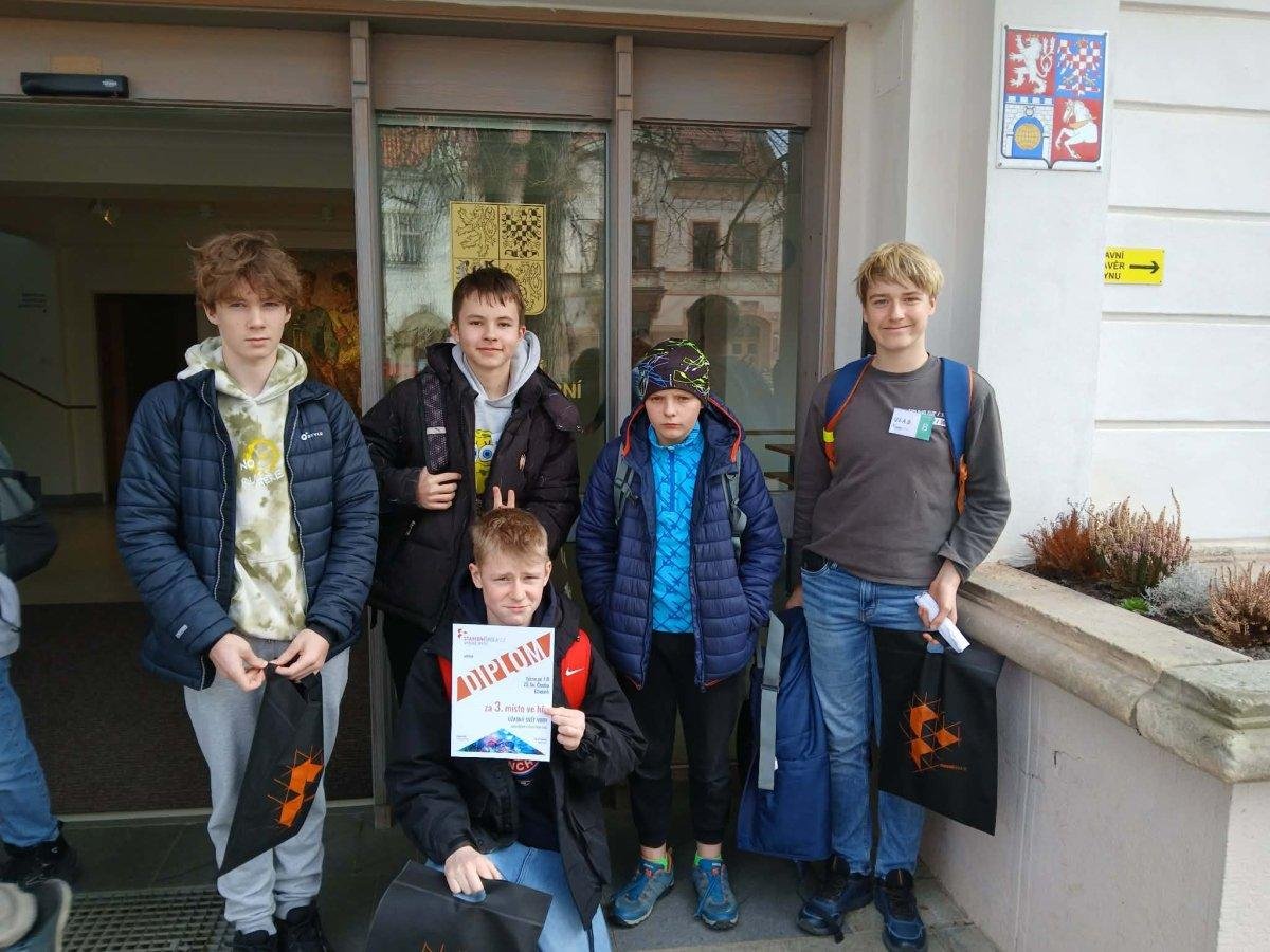 Naši sedmáci na soutěži Úžasný svět vody